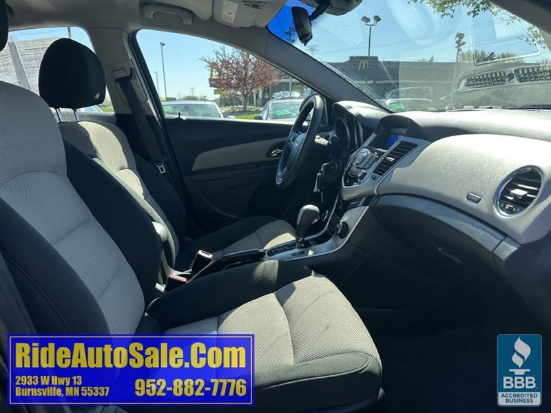 Chevrolet Cruze  2012