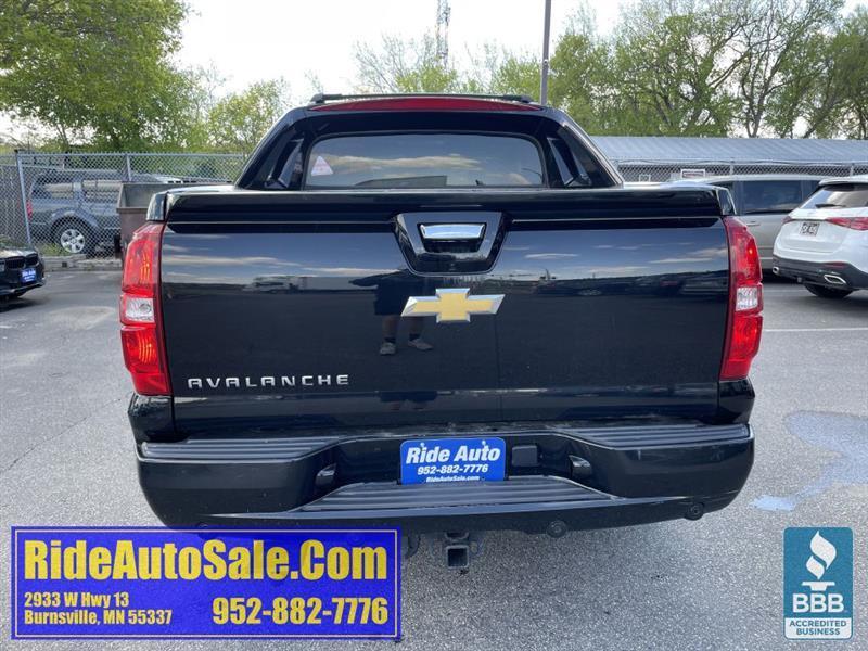 Chevrolet Avalanche  2013