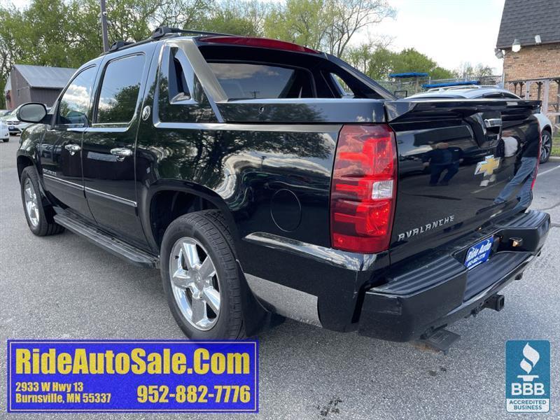 Chevrolet Avalanche  2013