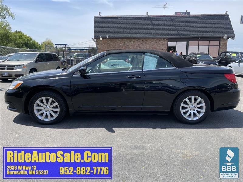 Chrysler 200  2013
