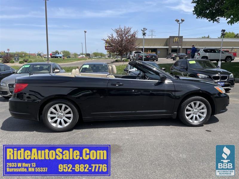 Chrysler 200  2013