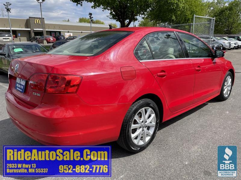 Volkswagen Jetta  2013