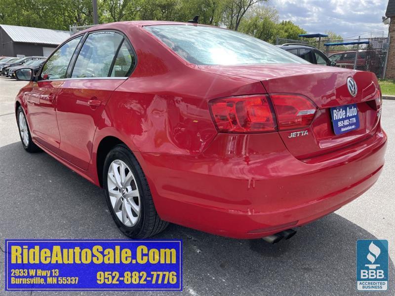 Volkswagen Jetta  2013