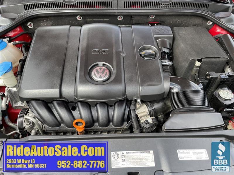 Volkswagen Jetta  2013