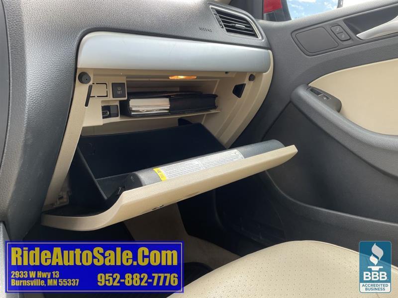 Volkswagen Jetta  2013