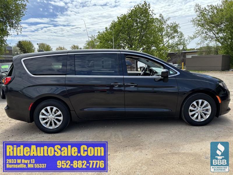 Chrysler Pacifica  2017
