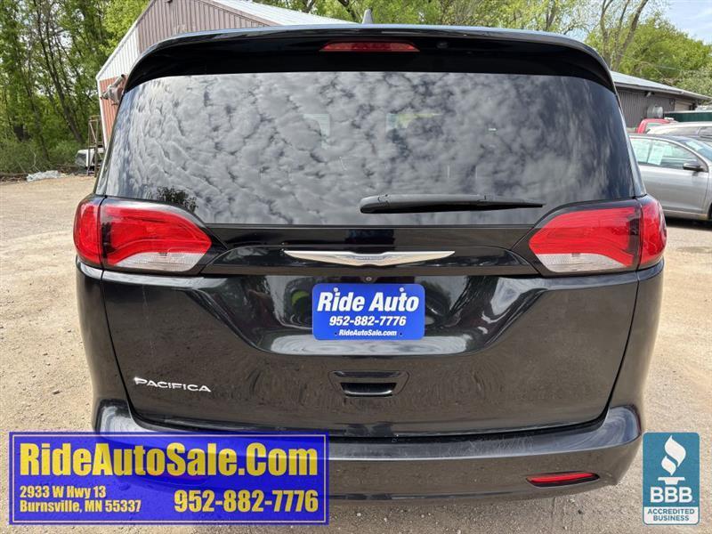 Chrysler Pacifica  2017