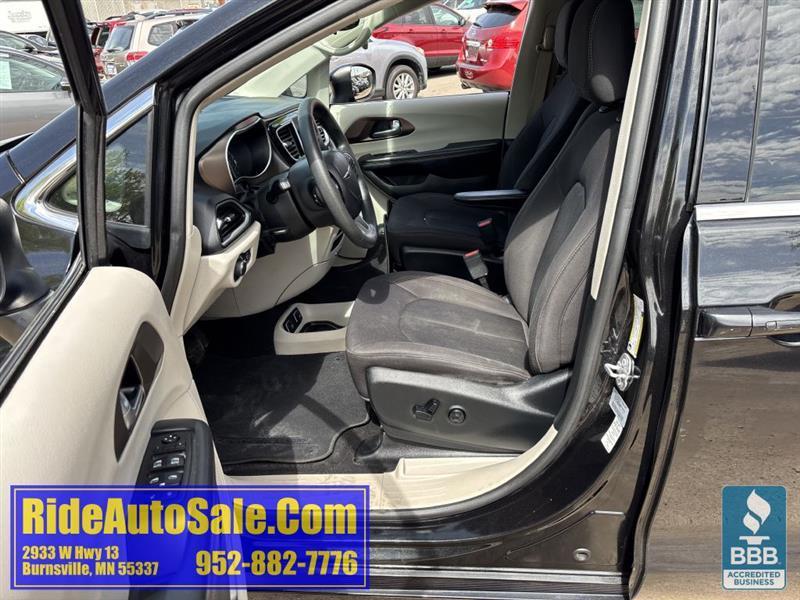 Chrysler Pacifica  2017