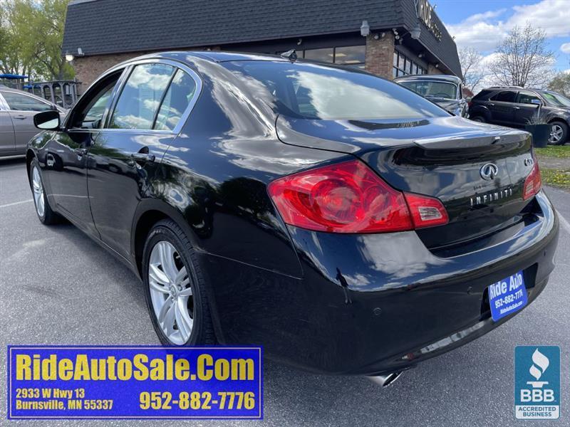 Infiniti G37X  2012