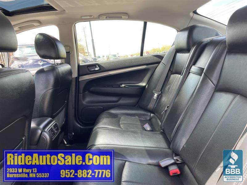 Infiniti G37X  2012
