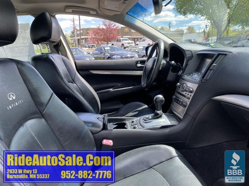 Infiniti G37X  2012