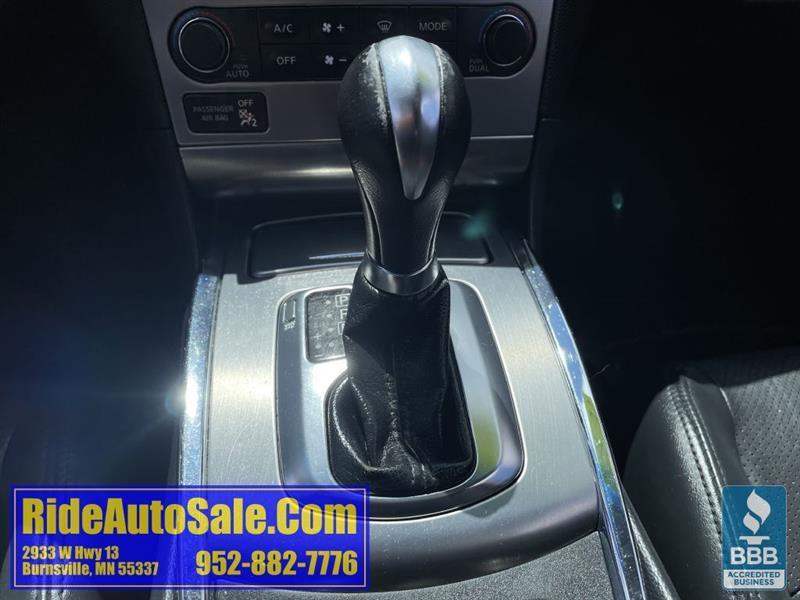Infiniti G37X  2012