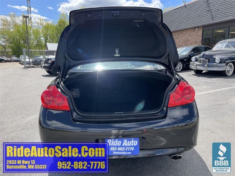 Infiniti G37X  2012