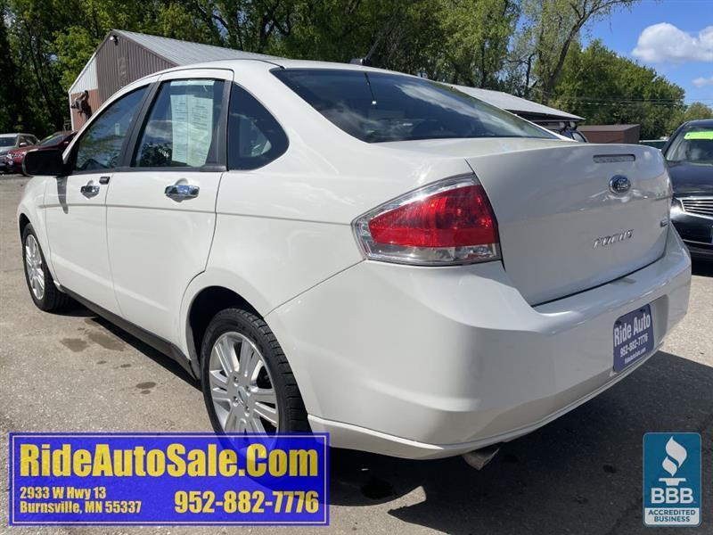 Ford Focus  2011