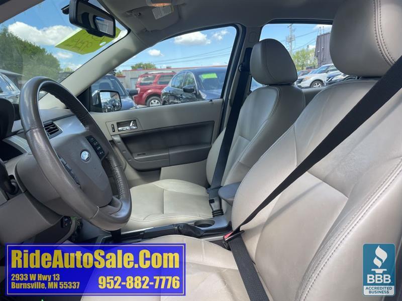 Ford Focus  2011