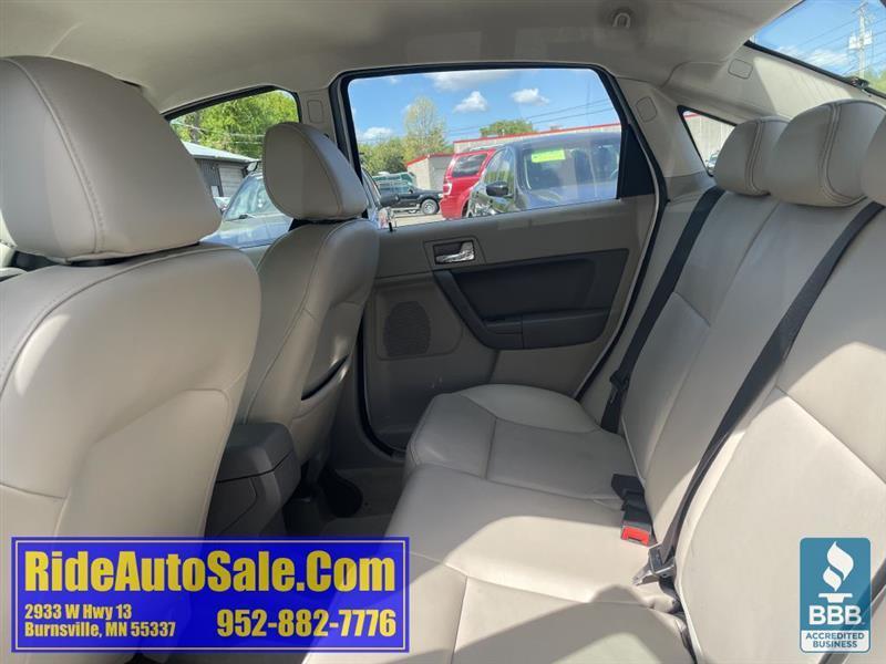 Ford Focus  2011