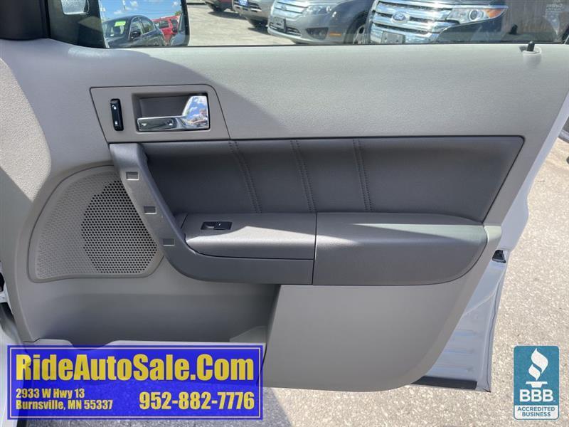 Ford Focus  2011