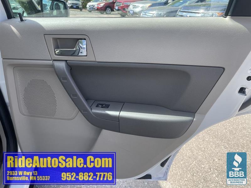 Ford Focus  2011