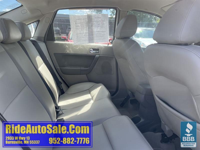 Ford Focus  2011
