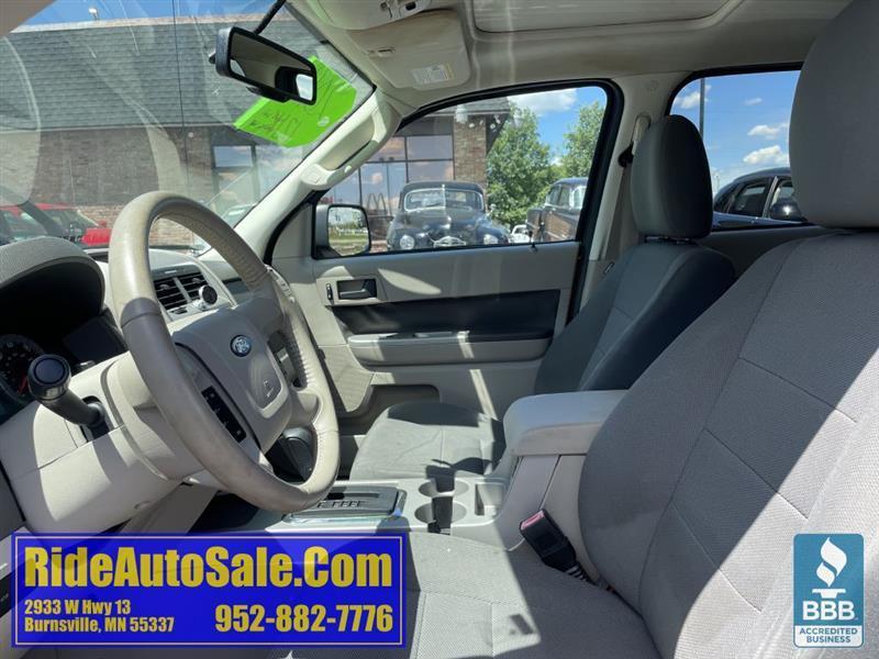 Ford Escape  2010