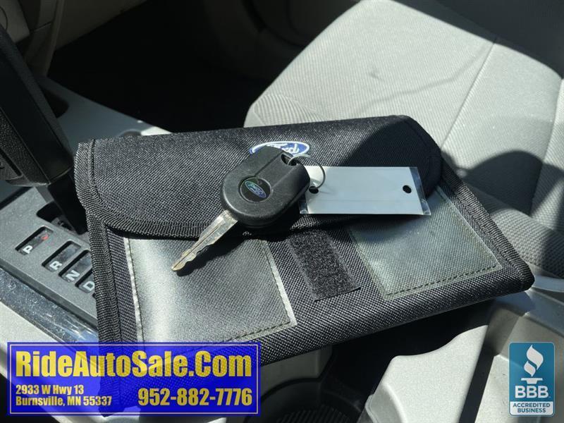 Ford Escape  2010