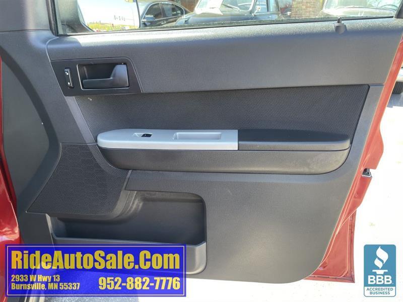 Ford Escape  2010