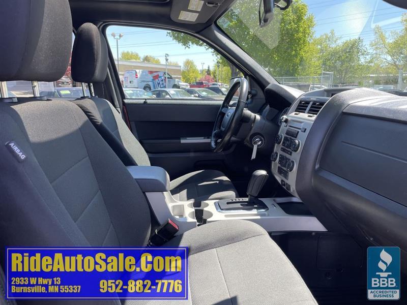 Ford Escape  2010
