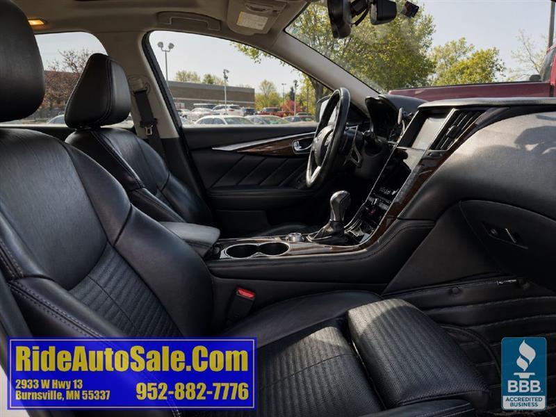 Infiniti Q50  2016