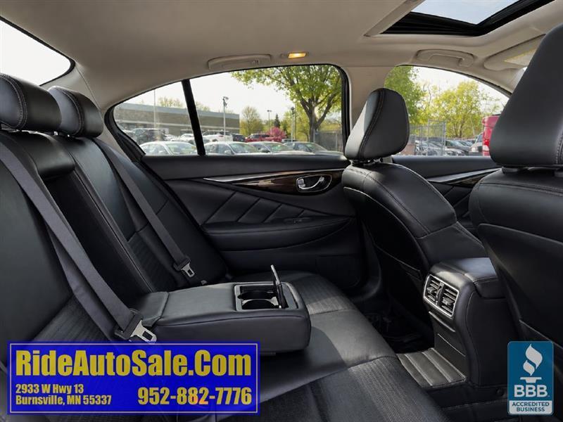 Infiniti Q50  2016