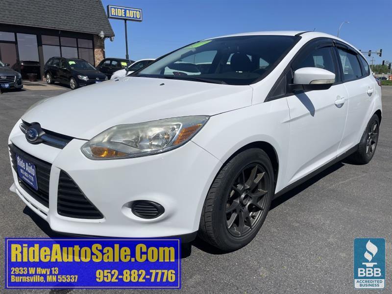 2014 Ford Focus SE, 5dr hatchback, 2.0 4cyl, runs great, 1 owner!