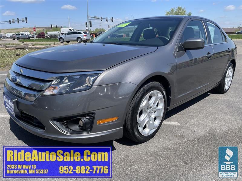 2011 Ford Fusion SE, 4dr sedan, reliable 2.5 4cyl, runs great !