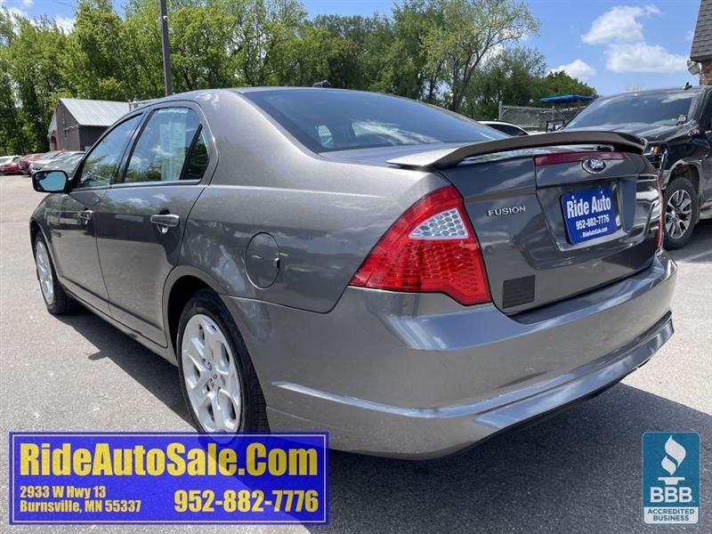 Ford Fusion  2011