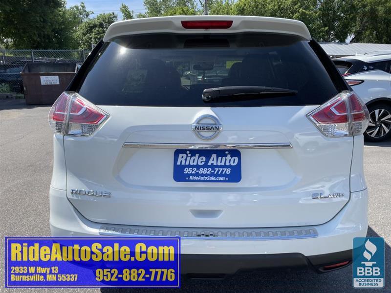 Nissan Rogue  2015