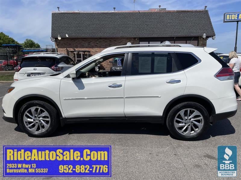 Nissan Rogue  2015