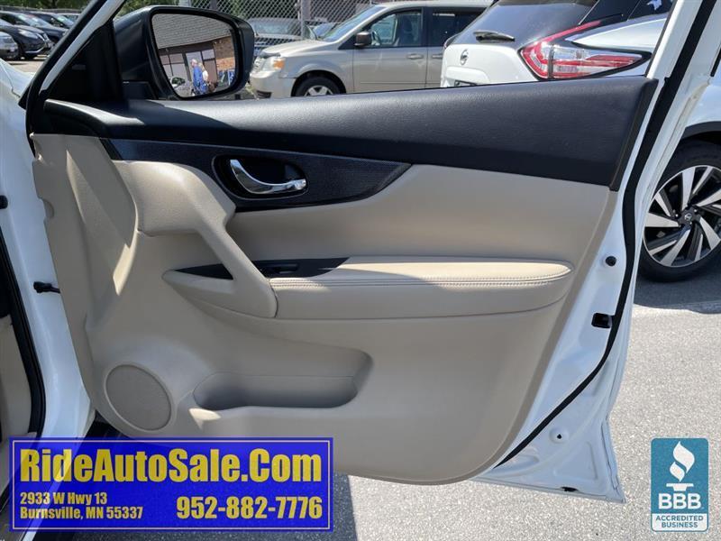 Nissan Rogue  2015