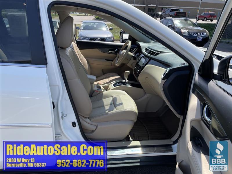 Nissan Rogue  2015