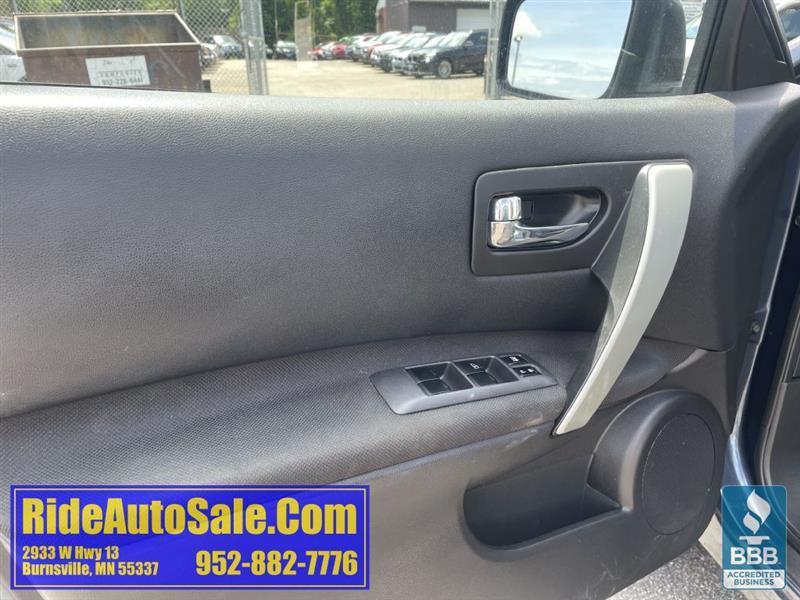 Nissan Rogue Select  2015