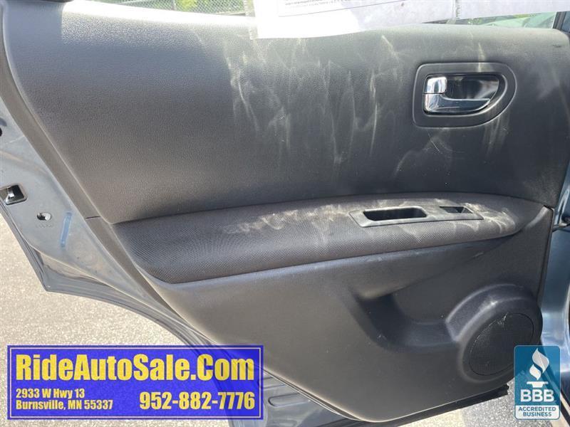 Nissan Rogue Select  2015