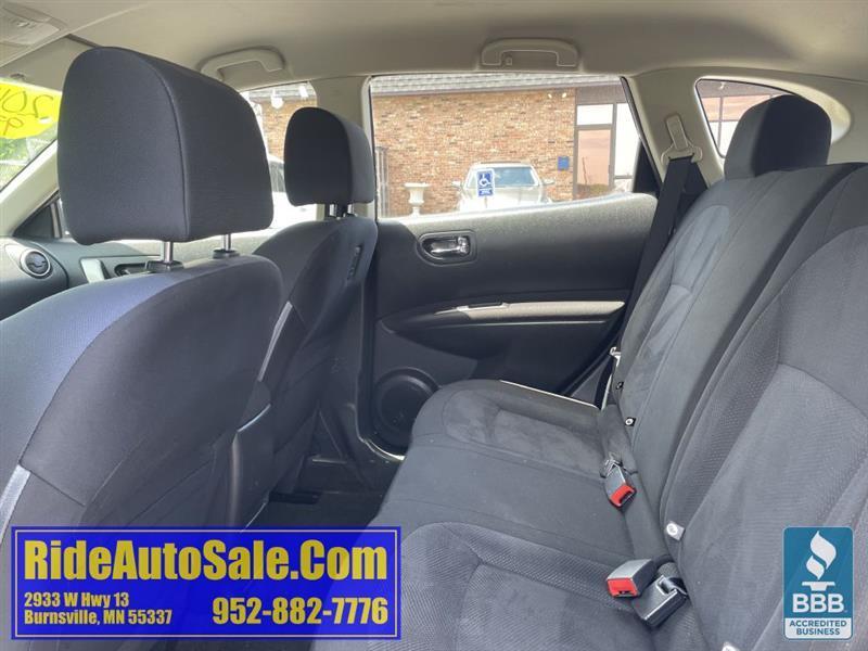 Nissan Rogue Select  2015