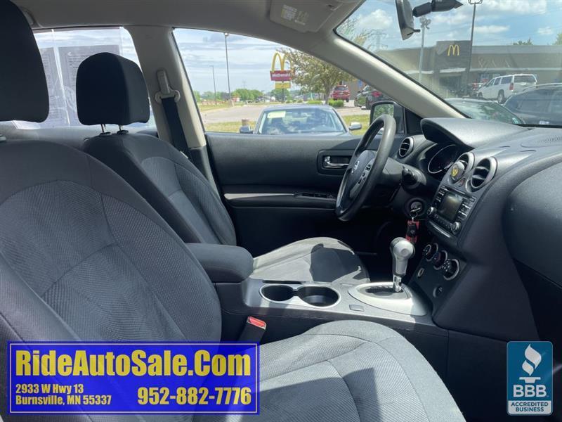 Nissan Rogue Select  2015