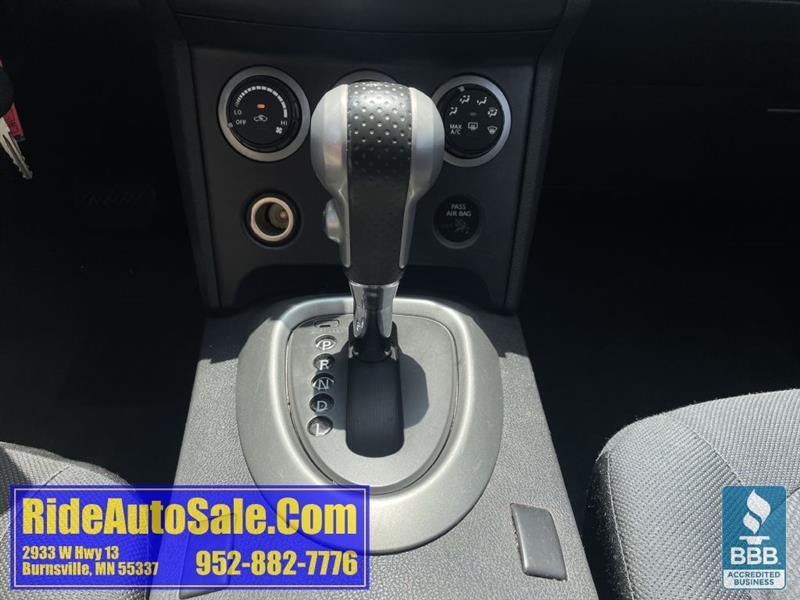Nissan Rogue Select  2015