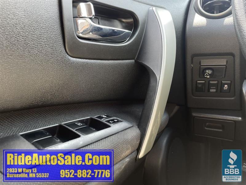 Nissan Rogue Select  2015
