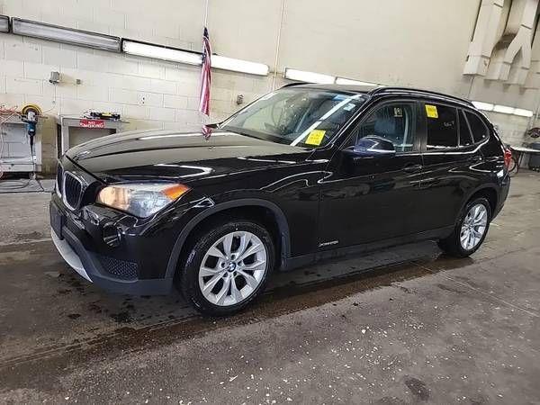 2014 BMW X1 xDrive28i, 5 Pass. AWD, 2.0 4cyl, leather !