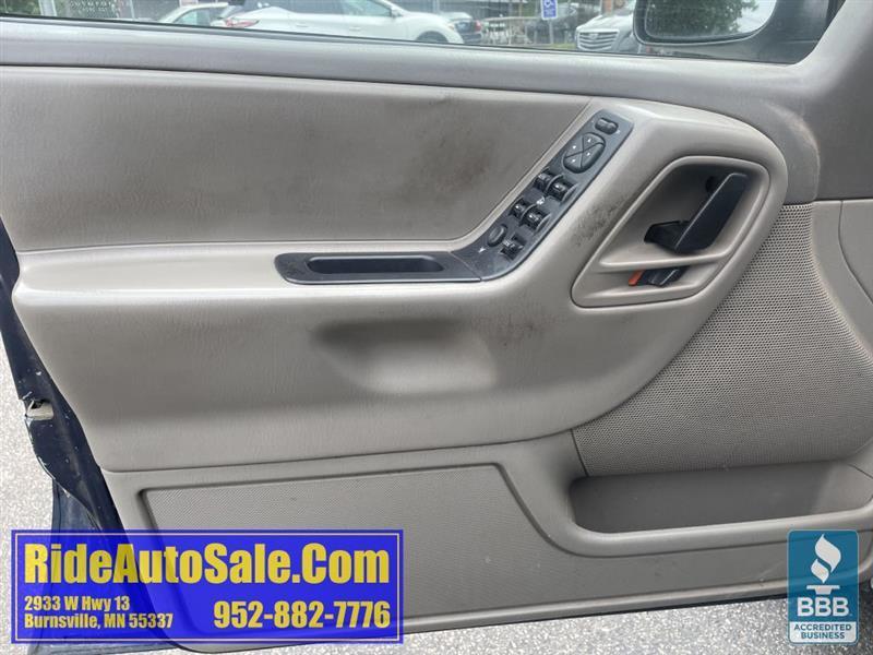 Jeep Grand Cherokee  2003