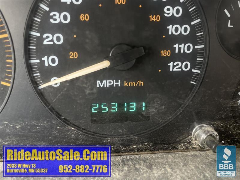 Jeep Grand Cherokee  2003
