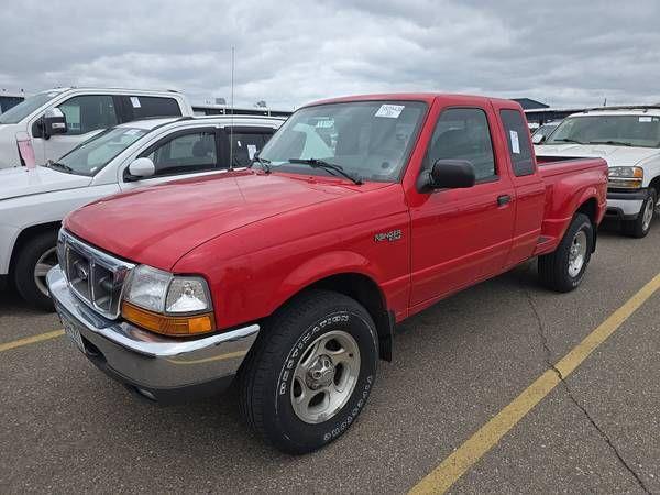 2000 Ford Ranger Super cab, flare side, 4x4, V6, rare 5 speed !