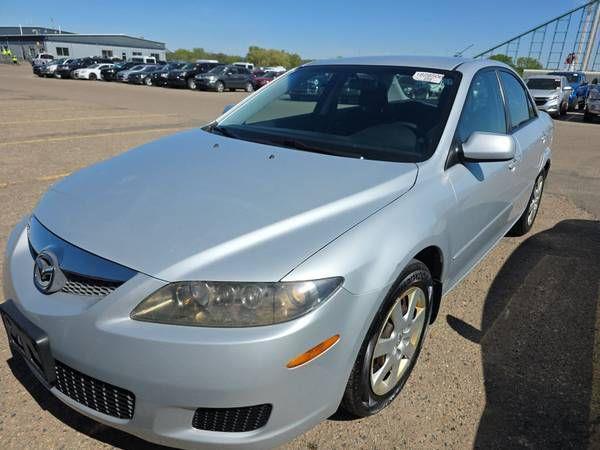 2006 Mazda MAZDA6 i, 4dr sedan, 2.3 4cyl, Auto, clean !