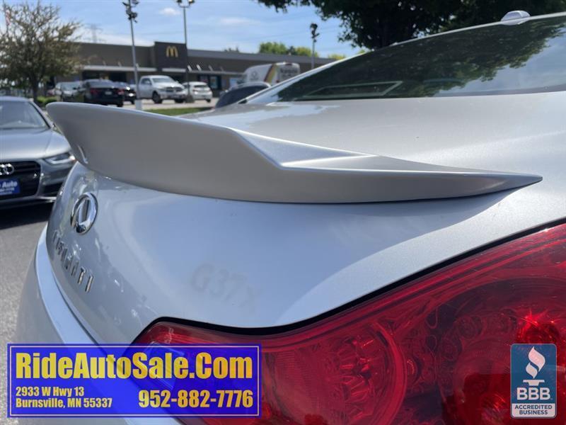 Infiniti G Coupe  2010