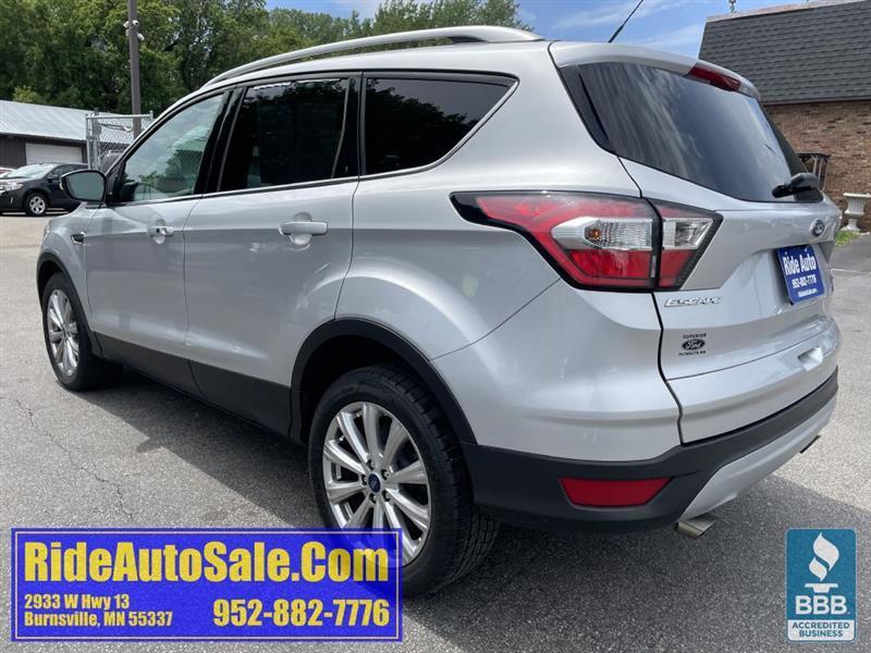 Ford Escape  2017
