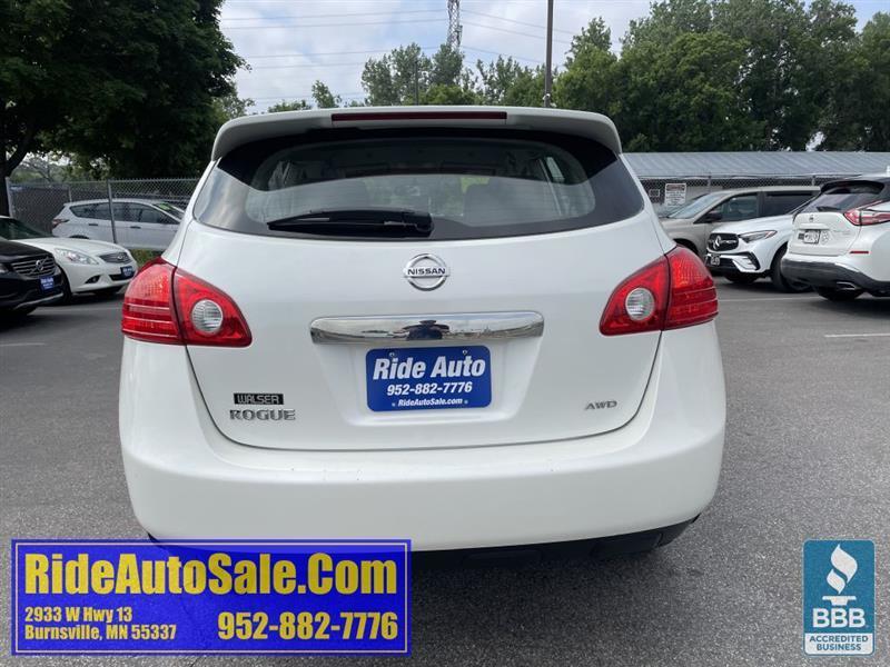 Nissan Rogue  2012